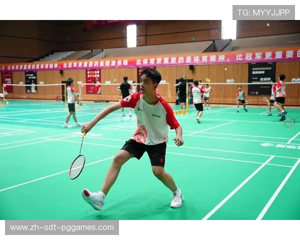 羽毛球推腰视频